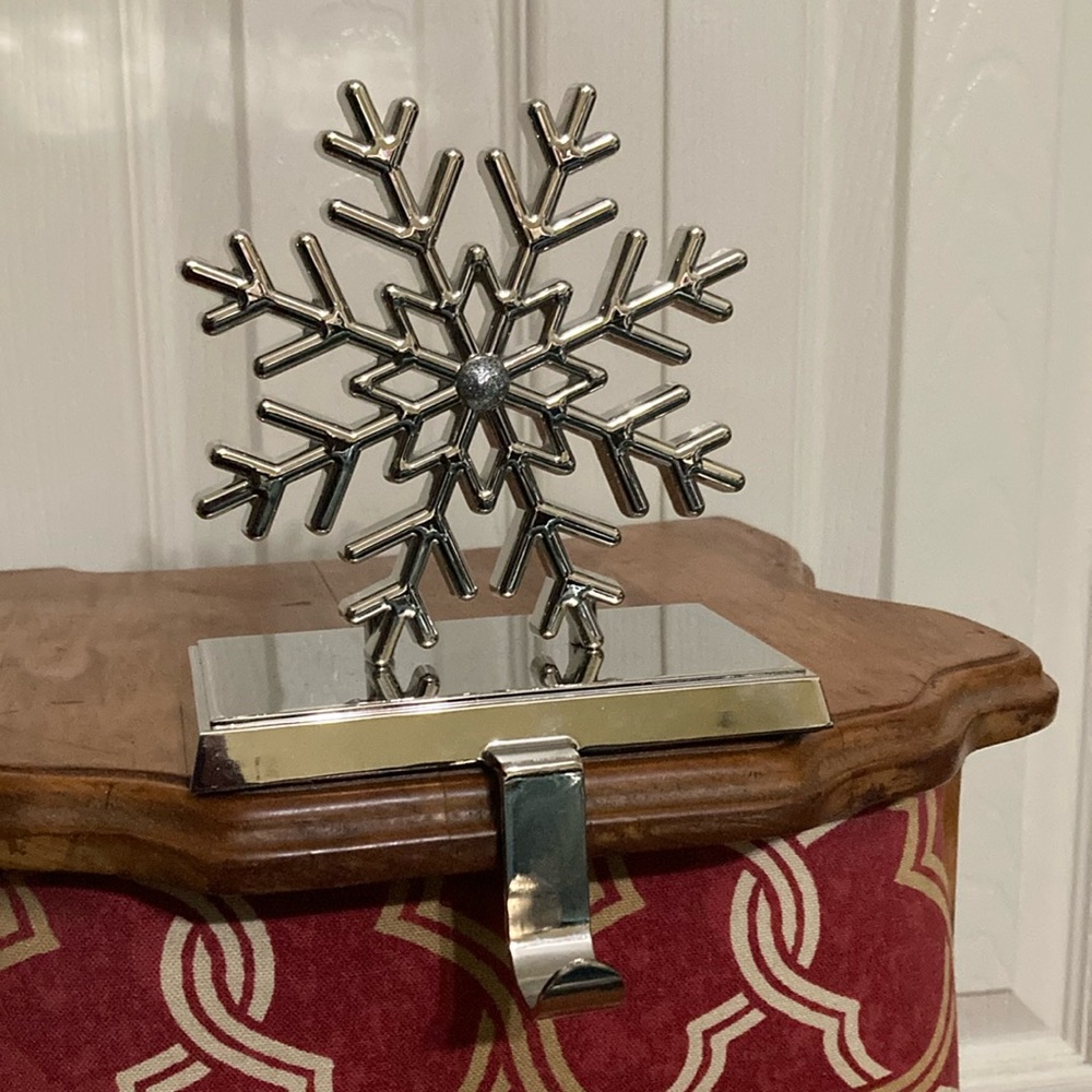 SNOWFLAKE Stocking Holder